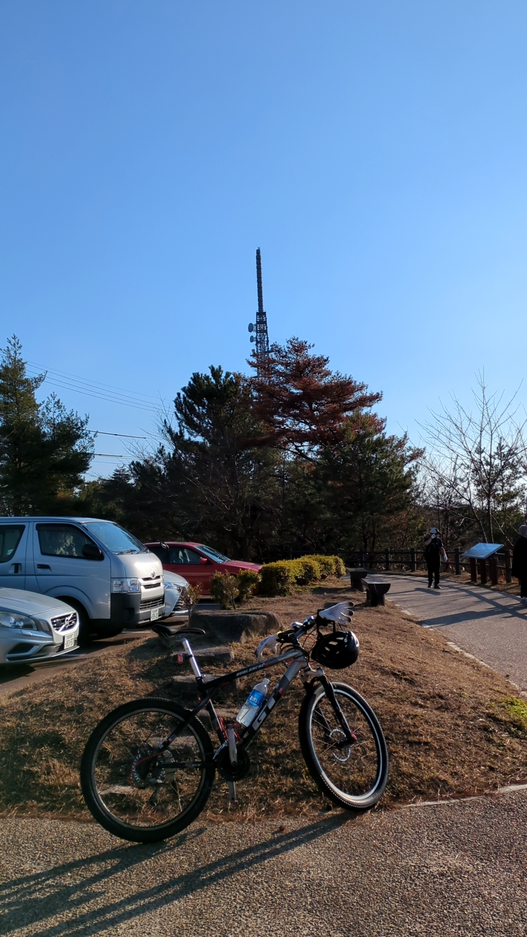 地デジ送信アンテナとMY自転車
